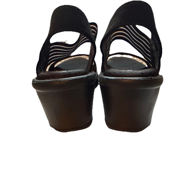 Skechers Black Women's Sandals - Picture 3 of 5